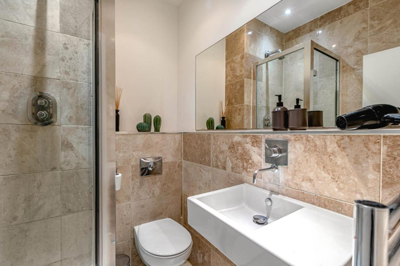 Cozy Covent Garden/Oxford Street Apartment ลอนดอน ภายนอก รูปภาพ